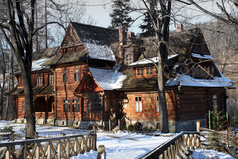 Koliba House